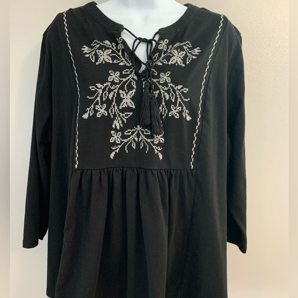 Avon Black Cross Stitch Detail Top